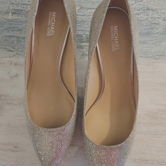 MICHAEL KORS MK-FLEX KITTEN PUMP GLITTER - Picture 7 of 13